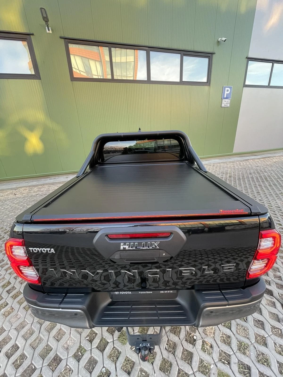 Toyota Hilux Invincible 2.8D - изображение 10