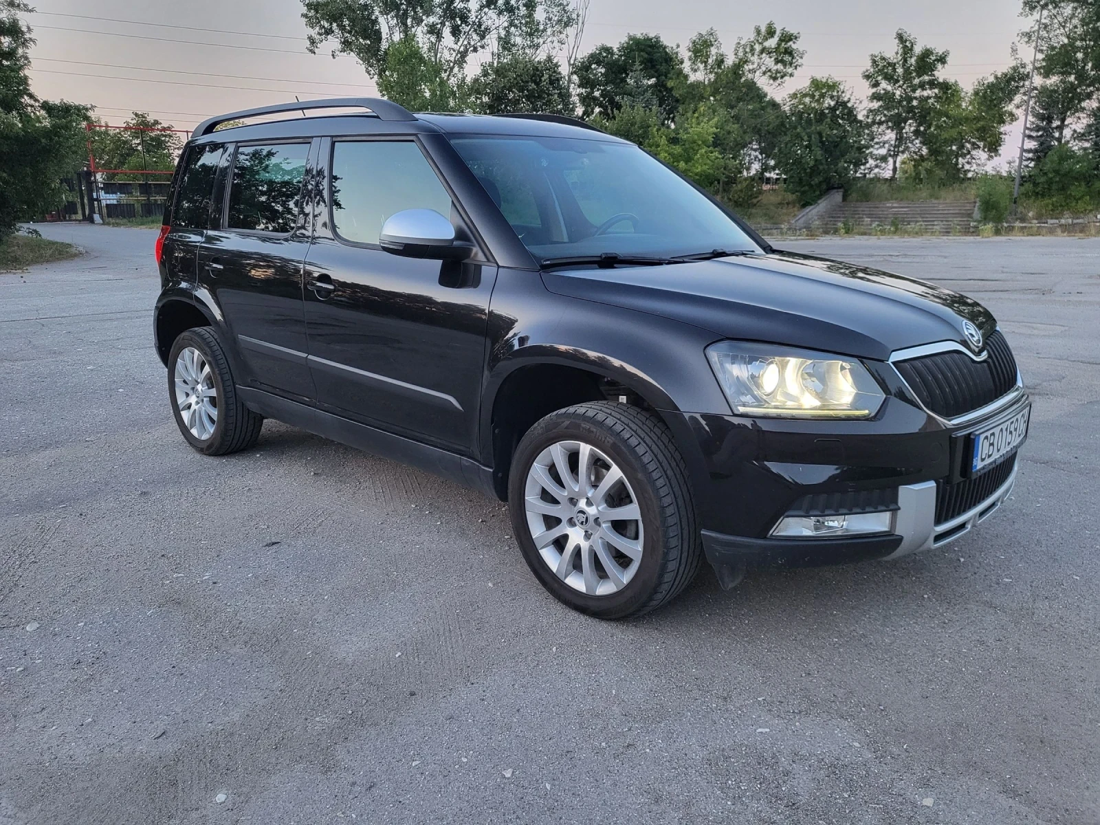 Skoda Yeti 1.8 Tsi 4x4 DSG - изображение 2