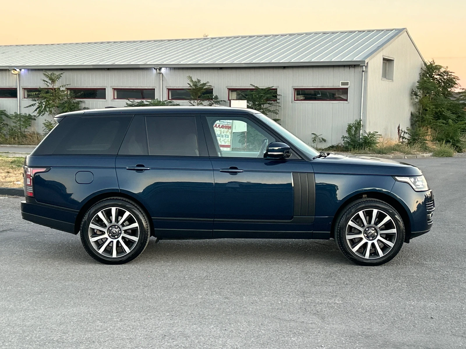 Land Rover Range rover Vogue SE 3.0D 250ps ТОП  - изображение 8