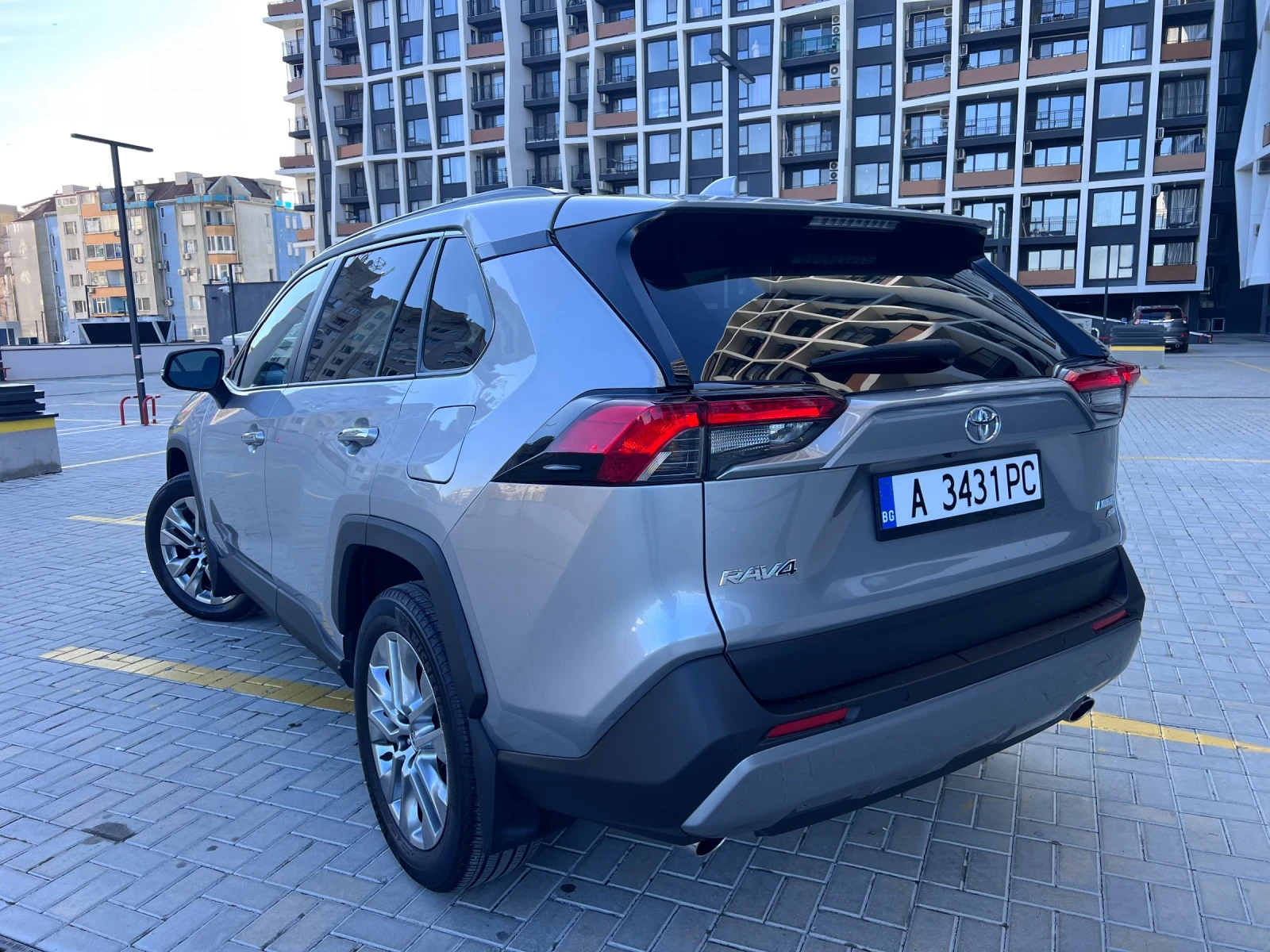 Toyota Rav4 Обдухване/ 2.5/ 4x4/360 CAM/ ФУЛ ЕКСТРИ - изображение 4