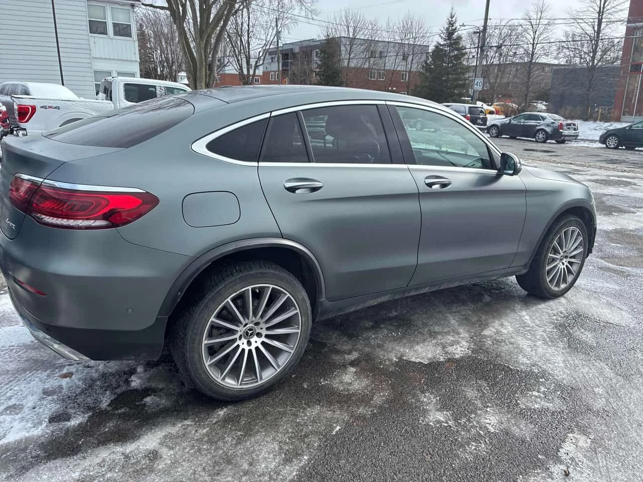 Mercedes-Benz GLC 300 COUPE/CARFAX/ПАНОРАМА/ПОДГРЕВИ, снимка 4 - Автомобили и джипове - 53892555