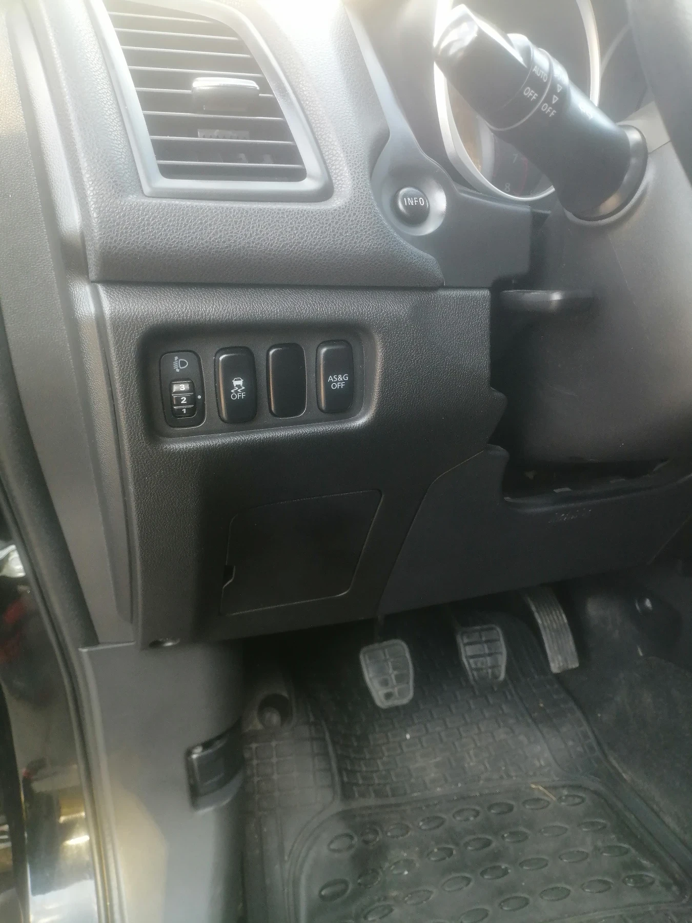 Mitsubishi ASX, снимка 9 - Автомобили и джипове - 54120602