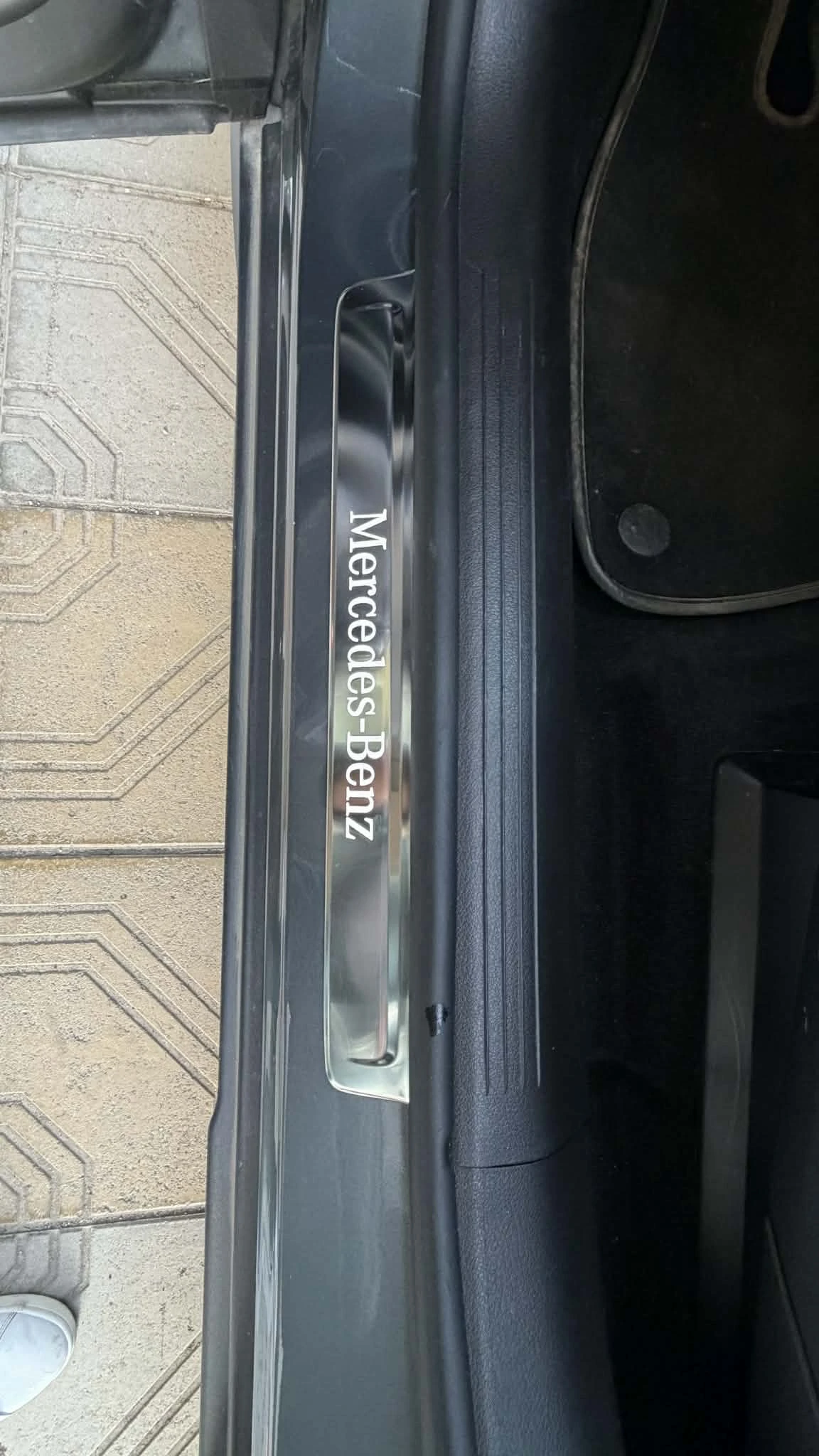 Mercedes-Benz EQE 350 4MATIC, снимка 6 - Автомобили и джипове - 54125857