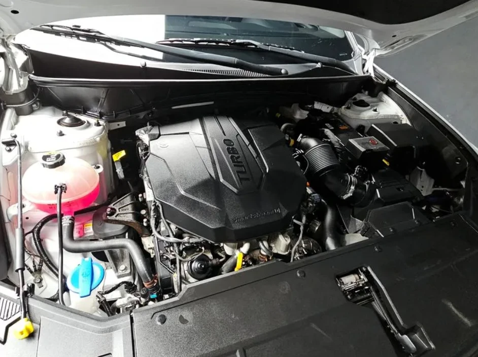 Hyundai Tucson Diesel 2.0 4WD Modern, снимка 6 - Автомобили и джипове - 54487474
