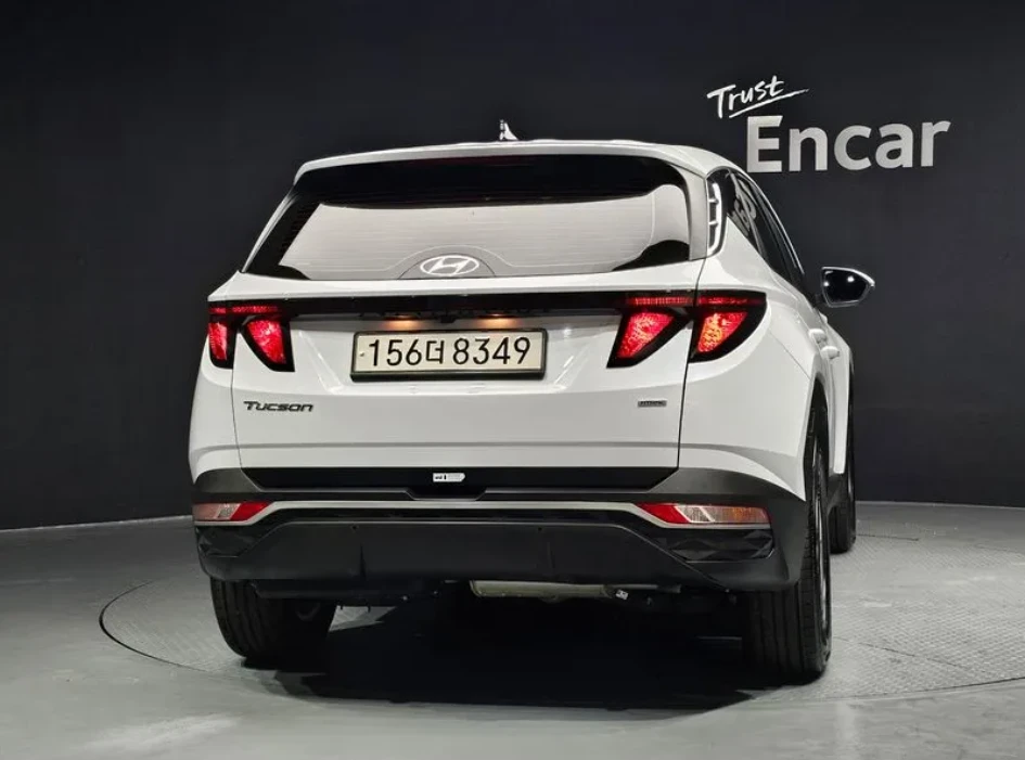 Hyundai Tucson Diesel 2.0 4WD Modern, снимка 4 - Автомобили и джипове - 54487474