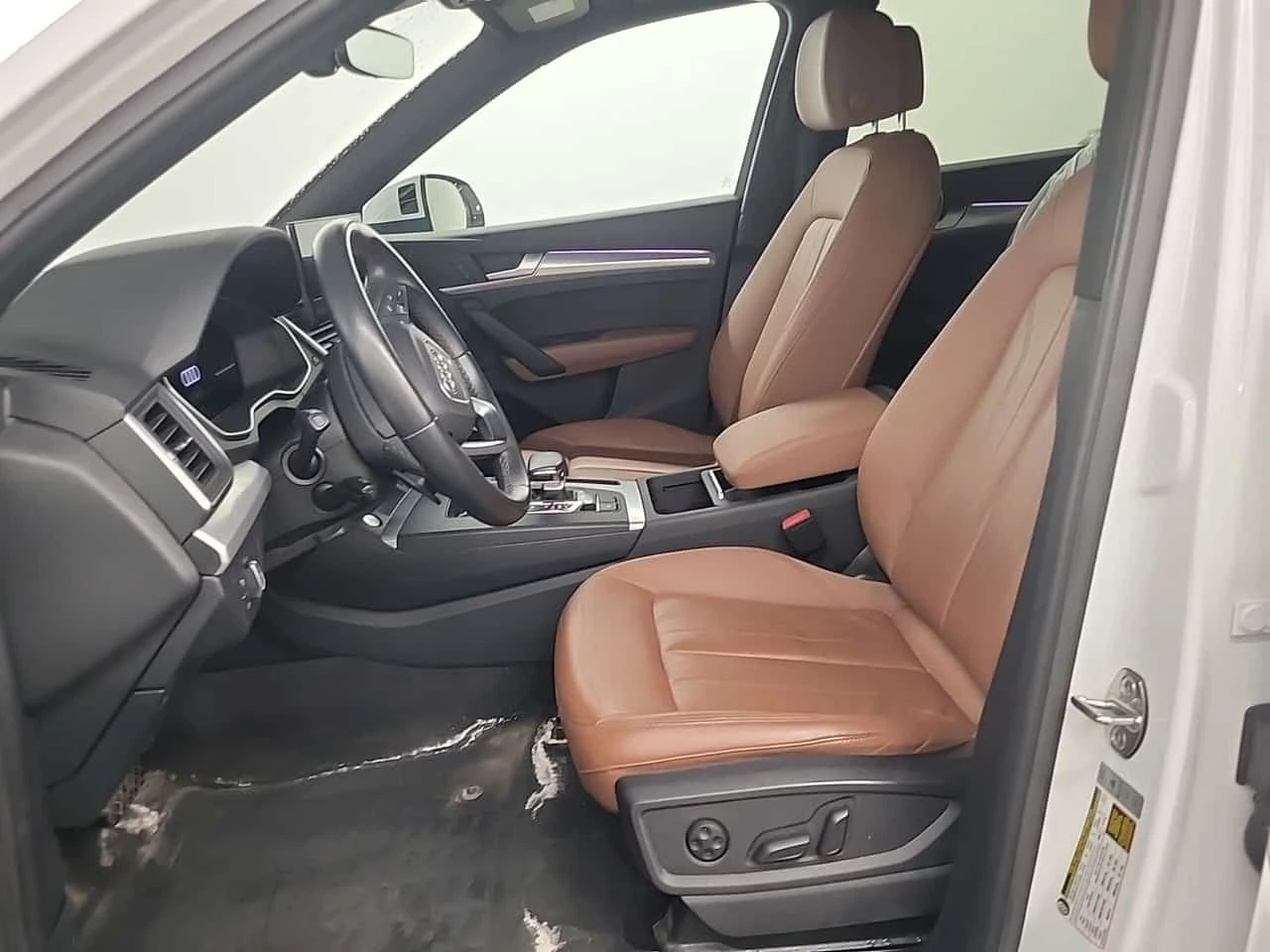 Audi Q5 PROGRESSIV| 360CAM| ПАМЕТ| 2 ЧИФТА ГУМИ| 2 КЛЮЧА| , снимка 8 - Автомобили и джипове - 54763784