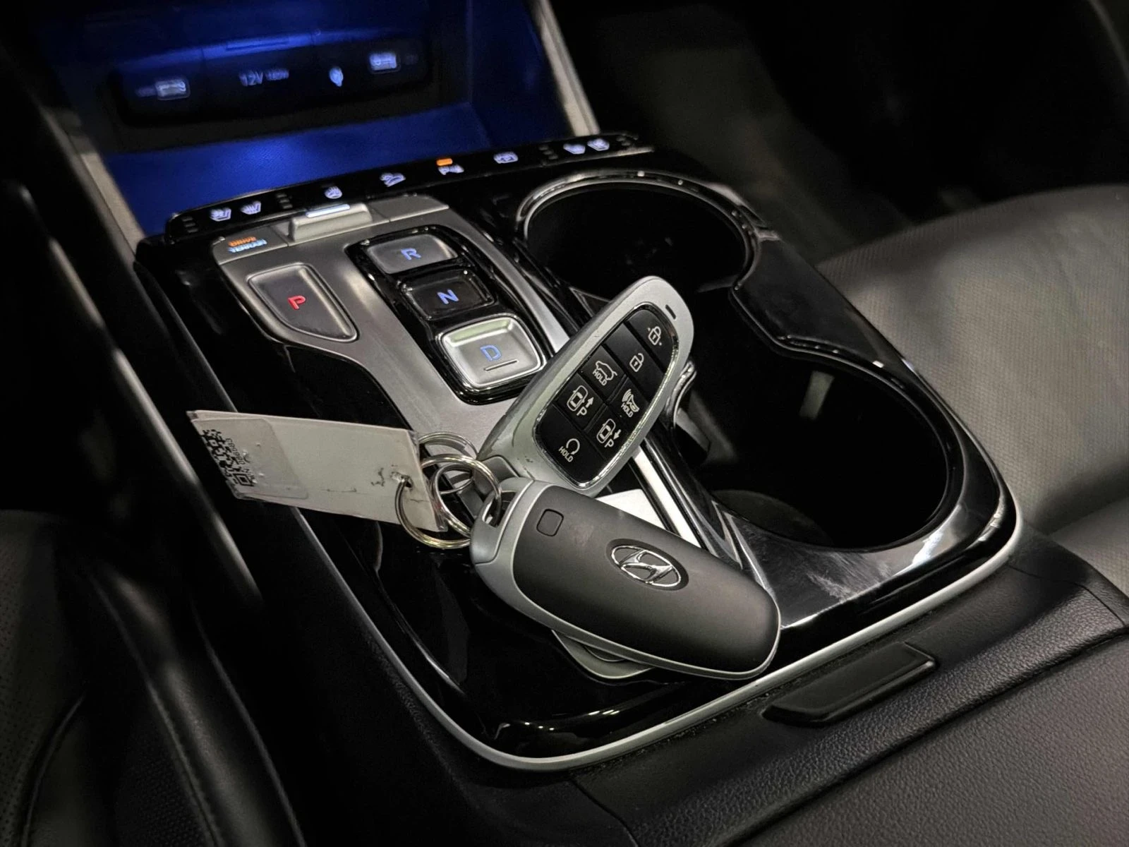 Hyundai Tucson  Ultimate AWD| 360  Камери | Обдух | Bose, снимка 14 - Автомобили и джипове - 54822702