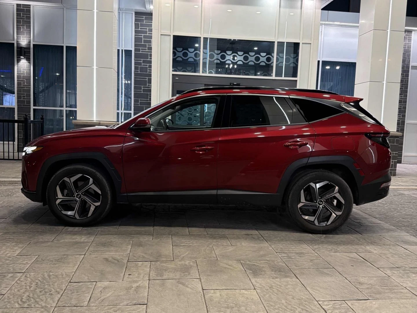 Hyundai Tucson  Ultimate AWD| 360  Камери | Обдух | Bose, снимка 4 - Автомобили и джипове - 54822702