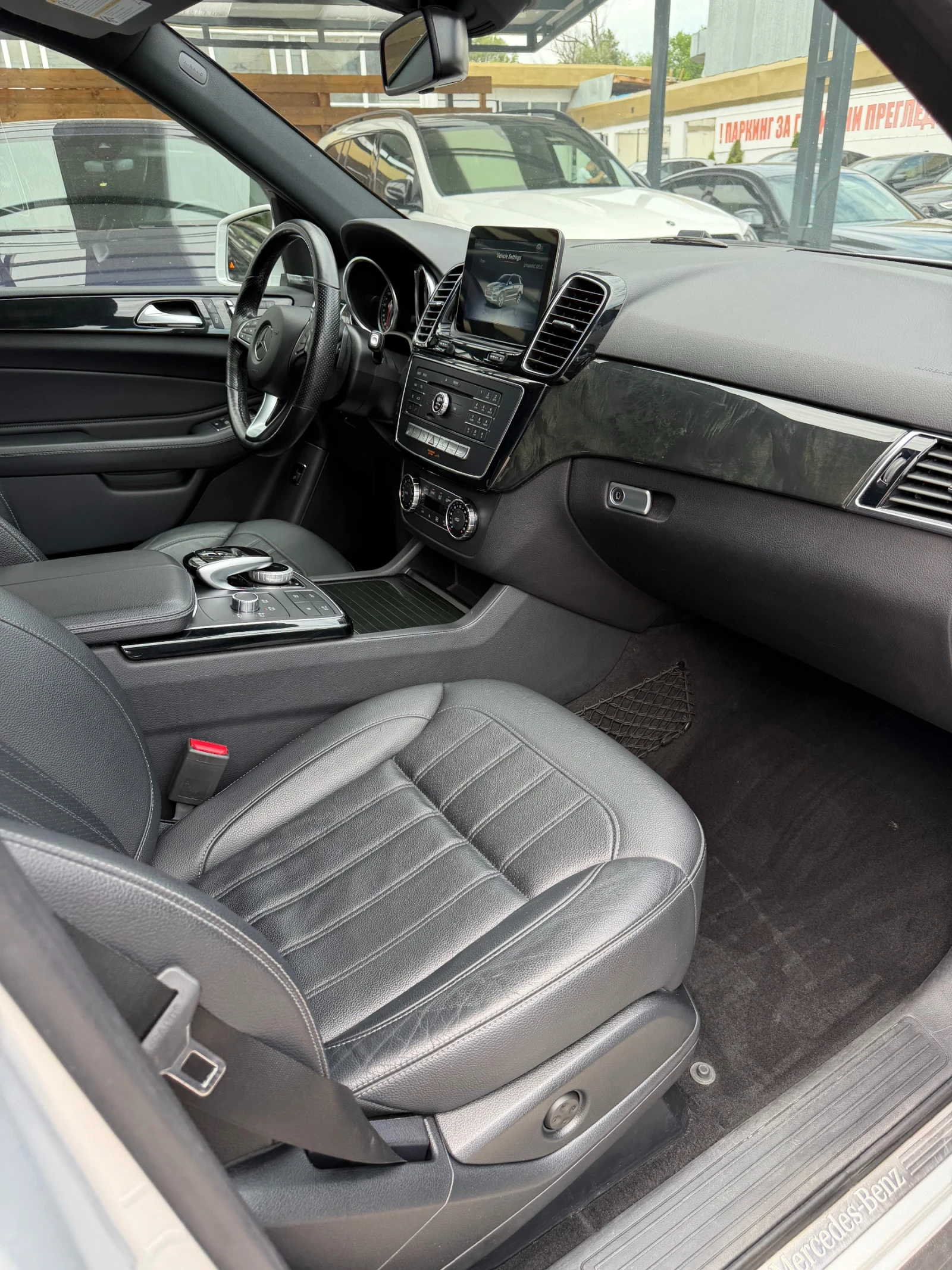 Mercedes-Benz GLE 400 AMG-pack , снимка 11 - Автомобили и джипове - 55138468