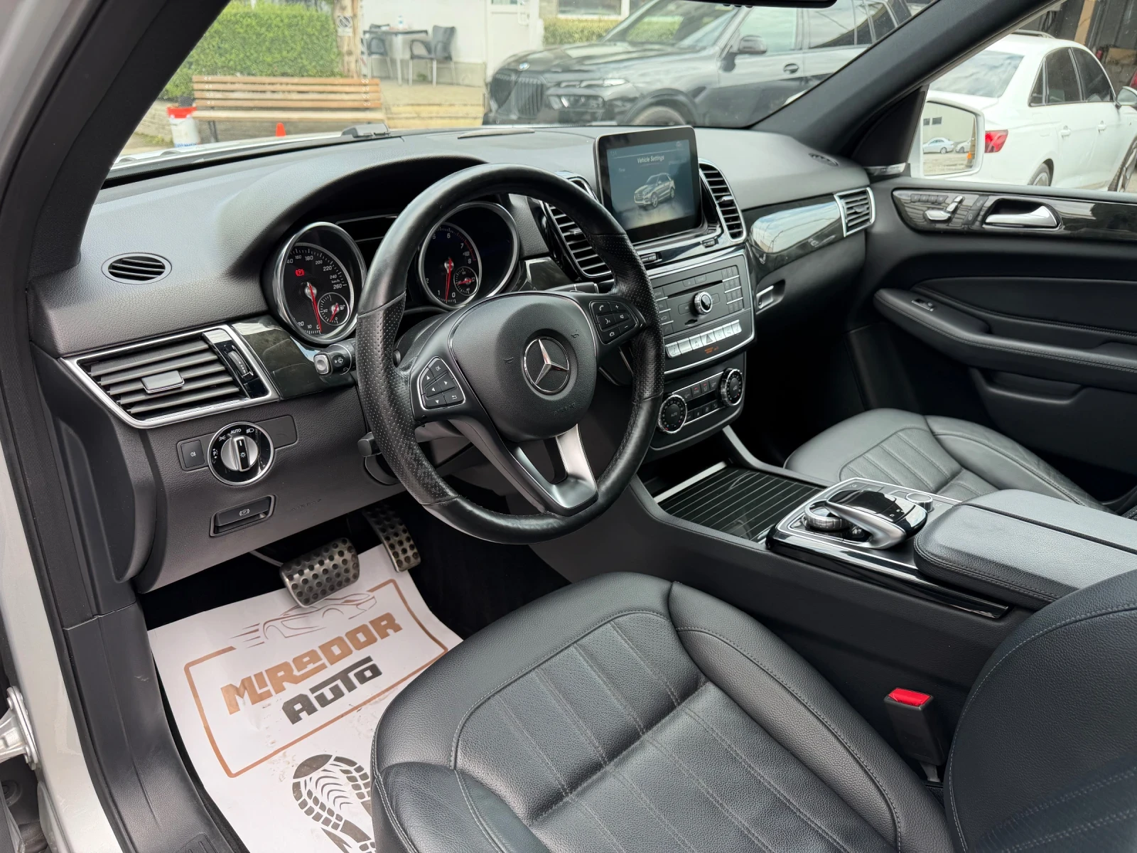 Mercedes-Benz GLE 400 AMG-pack , снимка 8 - Автомобили и джипове - 55138468