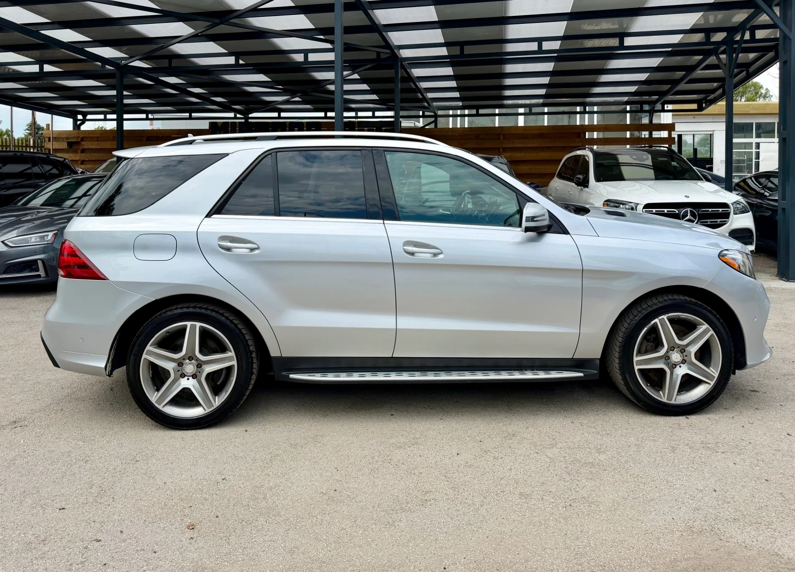 Mercedes-Benz GLE 400 AMG-pack , снимка 4 - Автомобили и джипове - 55138468