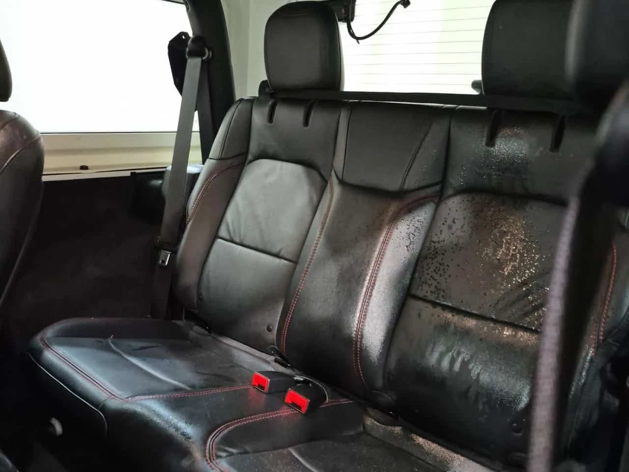 Jeep Wrangler RUBICON * CARFAX * АВТОКРЕДИТ * , снимка 14 - Автомобили и джипове - 56226059