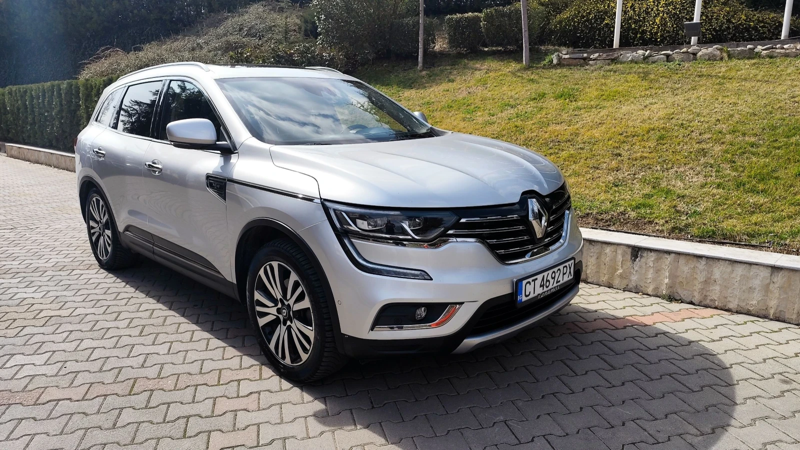 Renault Koleos 2.0DCI INITIALE, снимка 6 - Автомобили и джипове - 56322882