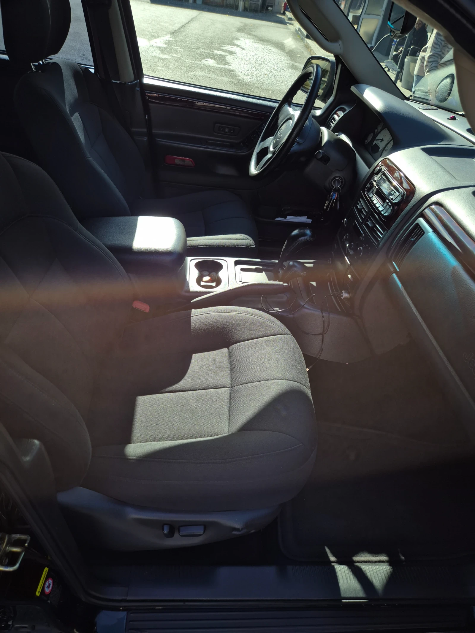 Jeep Grand cherokee, снимка 9 - Автомобили и джипове - 56679607