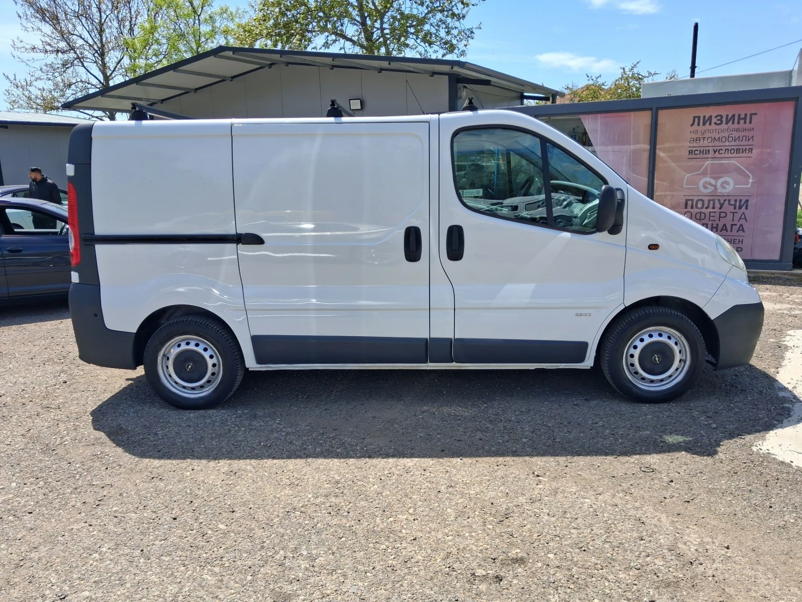 Opel Vivaro 1.9, 101 �.�. 6 ��������, ������ ��������� | Mobile.bg � ����������� 4