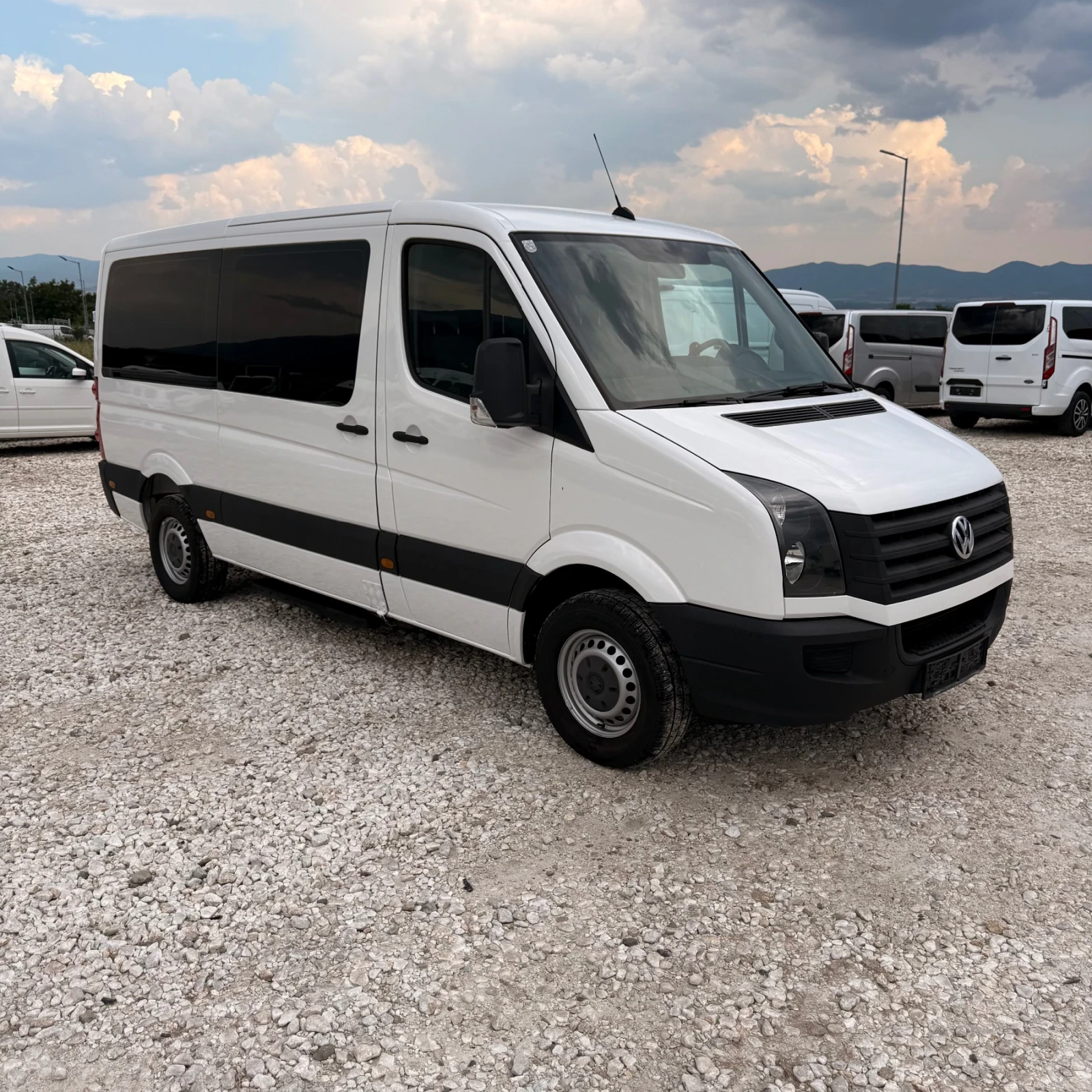 VW Crafter 2.0TDi-9местен-Клима-Евро5, снимка 2 - Бусове и автобуси - 55123114