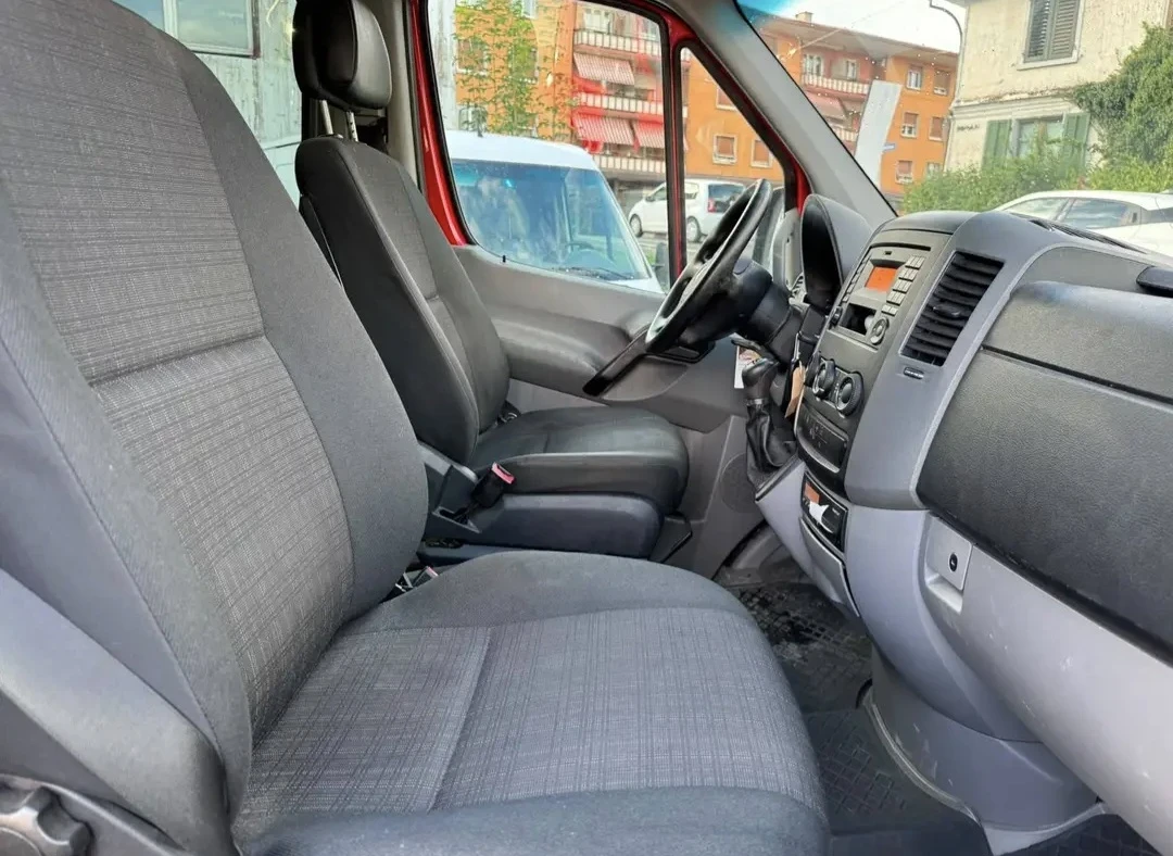 Mercedes-Benz Sprinter 316 * 4X4* 8-Местен* КЛИМА* ШВЕЙЦАРИЯ* , снимка 5 - Бусове и автобуси - 56171268