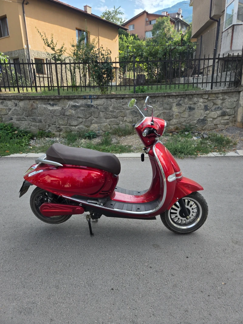 Vespa Sprint Електрически, снимка 3 - Мотоциклети и мототехника - 52591479