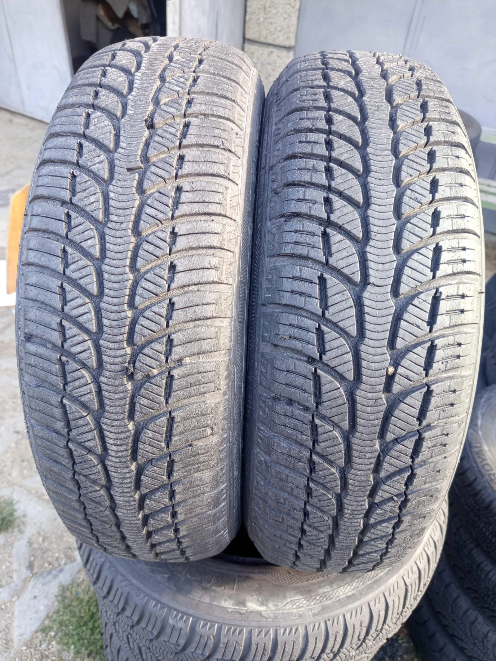 Гуми Зимни 165/70R14, снимка 2 - Гуми и джанти - 56076306