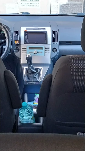 Toyota Corolla verso 2.2 D4D, снимка 7