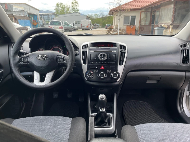 Kia Ceed FACE 1.6 CRDI / 90к.с - 6ск!!, снимка 12 - Автомобили и джипове - 46180690