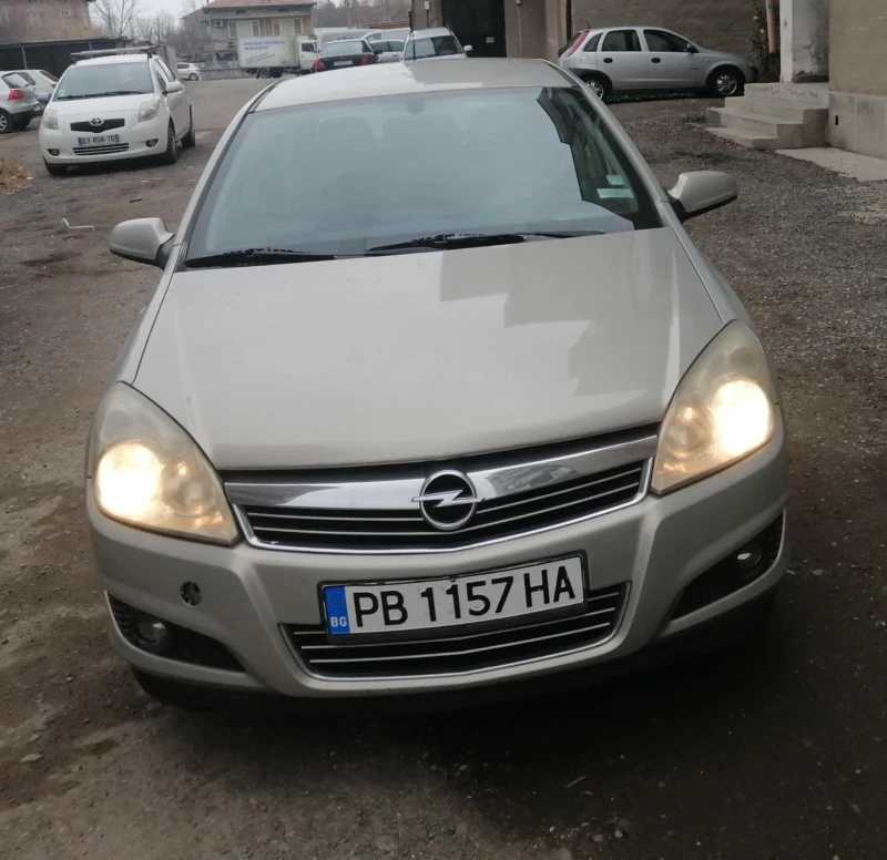 Opel Astra 1.7, снимка 1 - Автомобили и джипове - 48263671