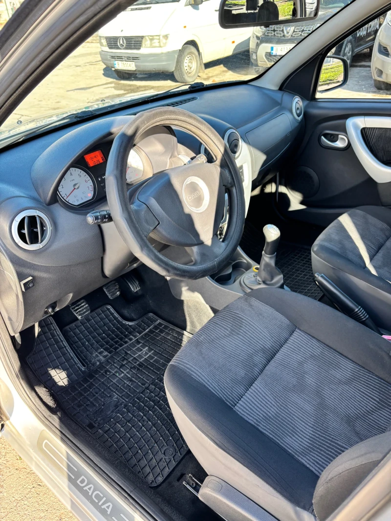 Dacia Sandero 1.6 MPI LPG, снимка 9 - Автомобили и джипове - 48592412