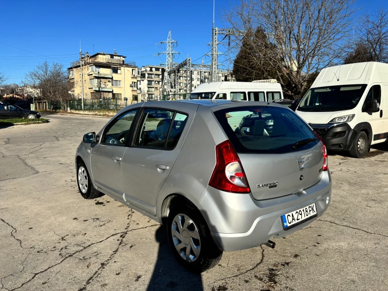 Dacia Sandero 1.6 MPI LPG, снимка 4 - Автомобили и джипове - 48592412