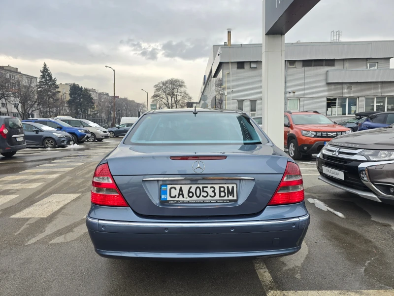 Mercedes-Benz E 500 LPG, снимка 4 - Автомобили и джипове - 48878248