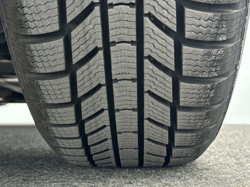 Peugeot 3008 1.5BlueHdi EAT8, снимка 8 - Автомобили и джипове - 52507713