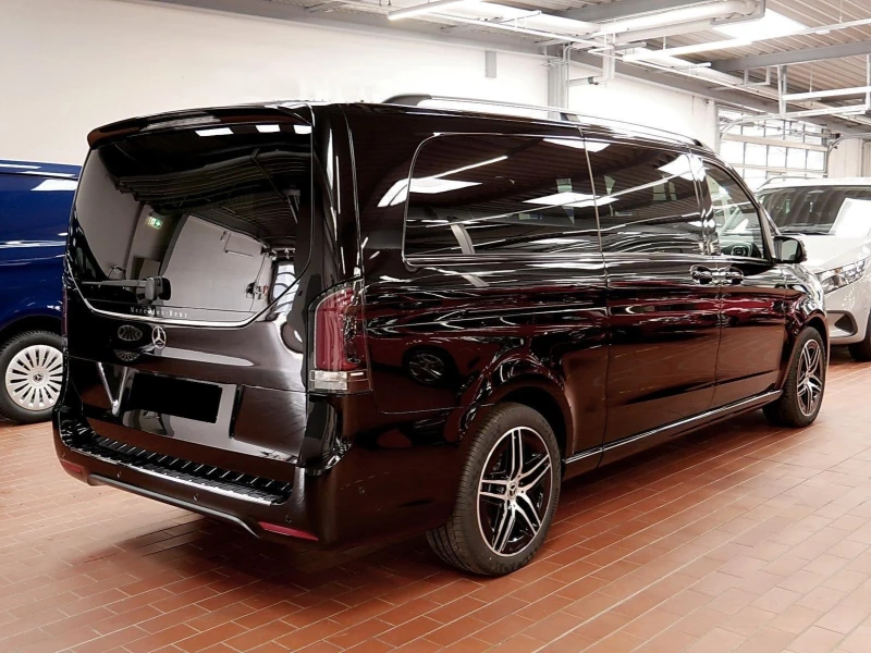 Mercedes-Benz V 300 d/AMG/4M/EXTRALONG/BURMESTER/NIGHT/360/AIRMATIC/, снимка 4 - Автомобили и джипове - 51192244
