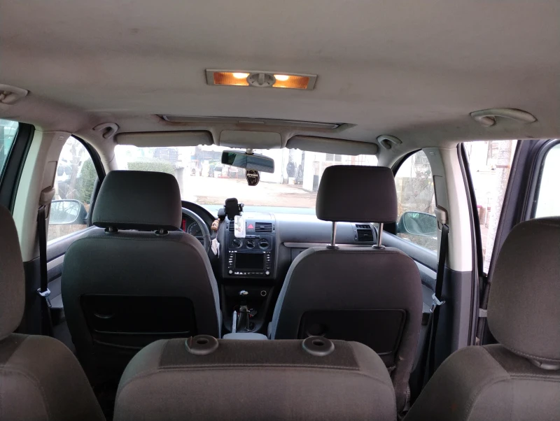 VW Touran 1.9 TDI, снимка 6 - Автомобили и джипове - 53213146