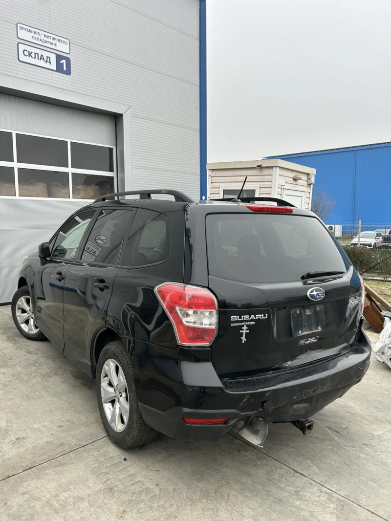 Subaru Forester 2.5i Premium, снимка 2 - Автомобили и джипове - 53223804