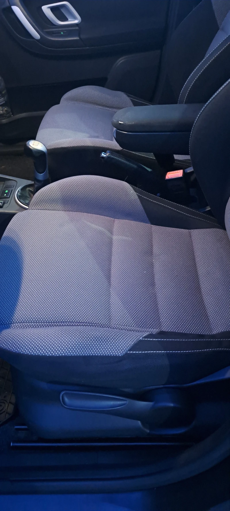 Skoda Fabia 1.4, снимка 7 - Автомобили и джипове - 53419225