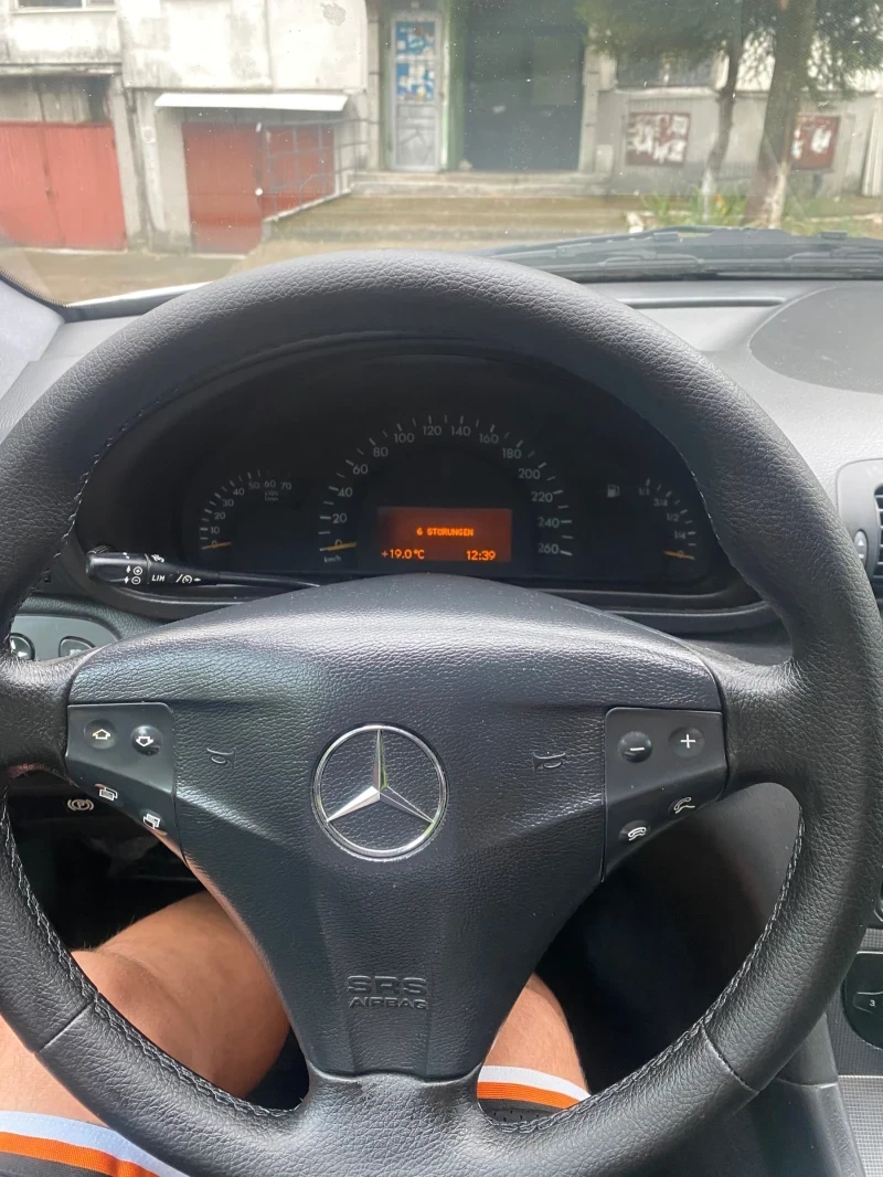 Mercedes-Benz C 200 2000 кубика 163 коня, снимка 13 - Автомобили и джипове - 49601992