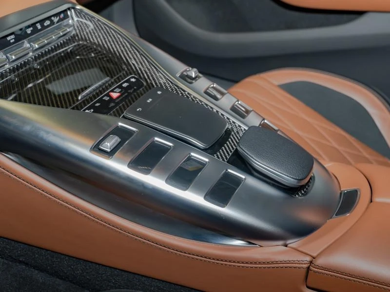 Mercedes-Benz AMG GT 63S E-PERFORMANCE/CERAMIC/MAGNO/BURM/PANO/NIGHT/, снимка 13 - Автомобили и джипове - 52846763