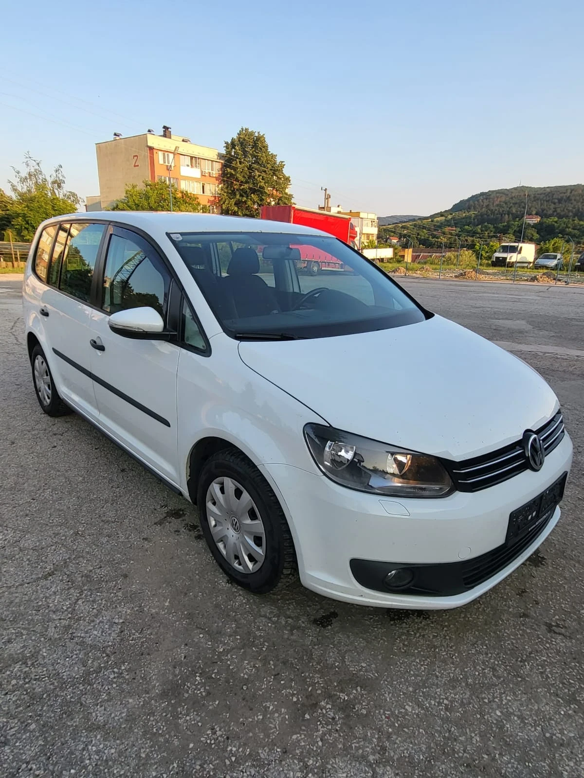 VW Touran 1.6tdi , снимка 1