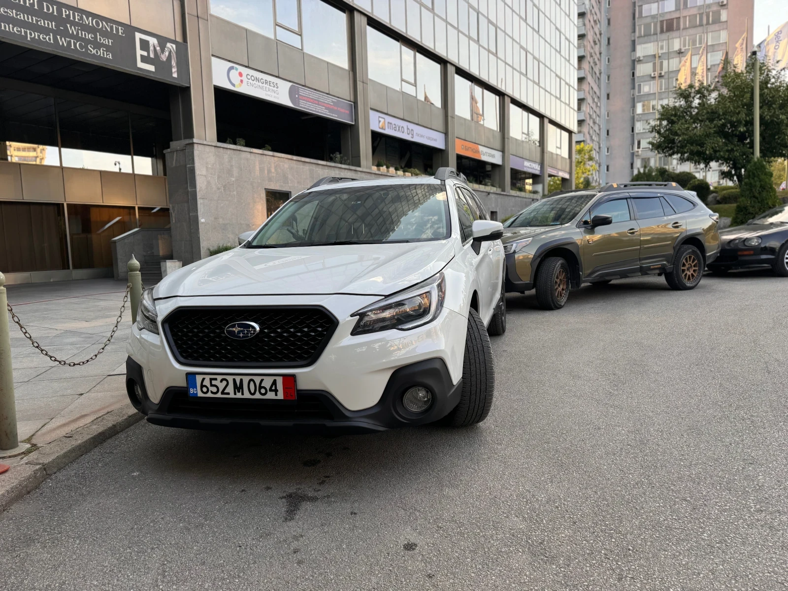 Subaru Outback 3, 6 LIMITED  - [1] 