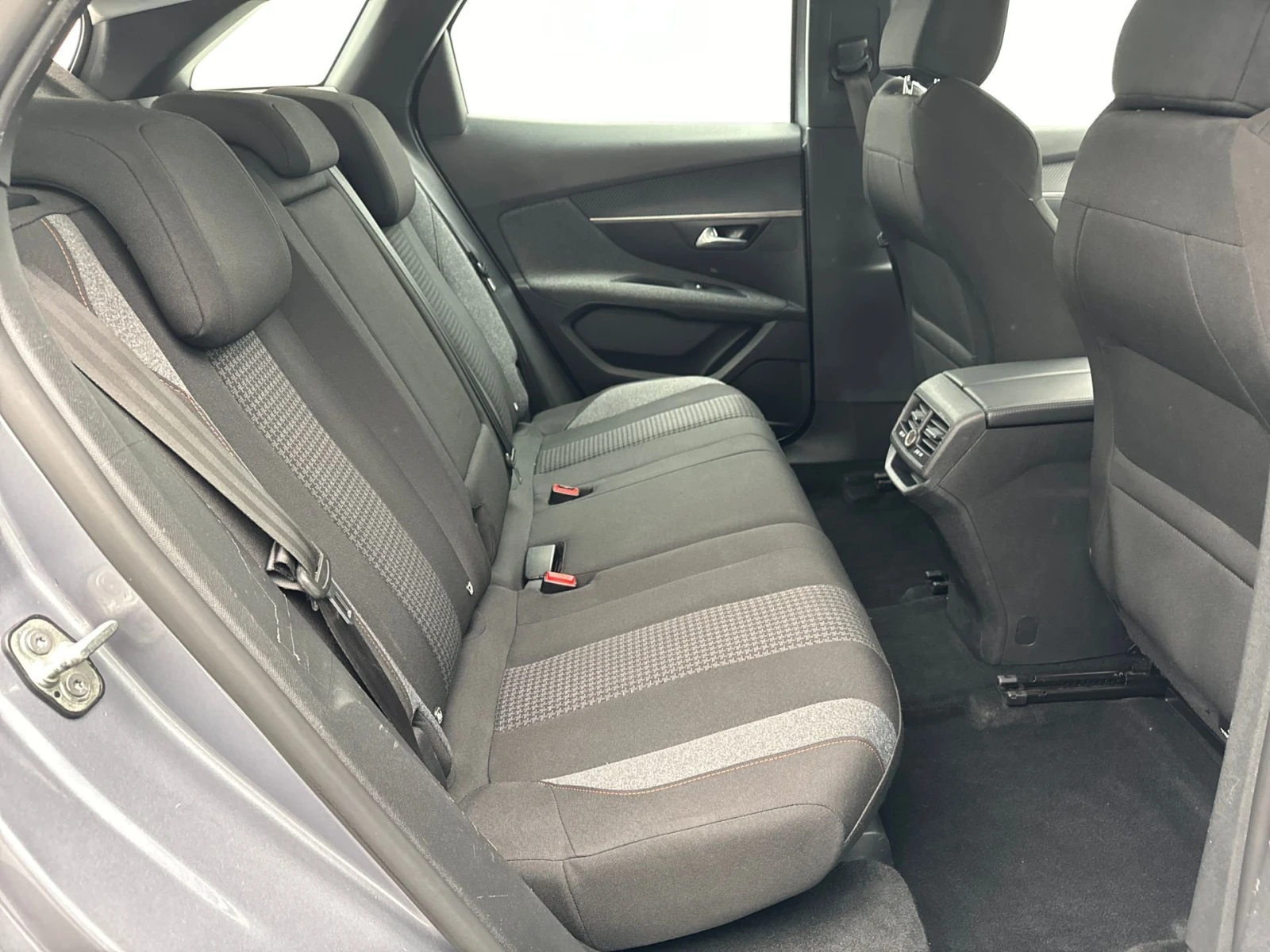 Peugeot 3008 1.5BlueHdi EAT8 | Mobile.bg   11