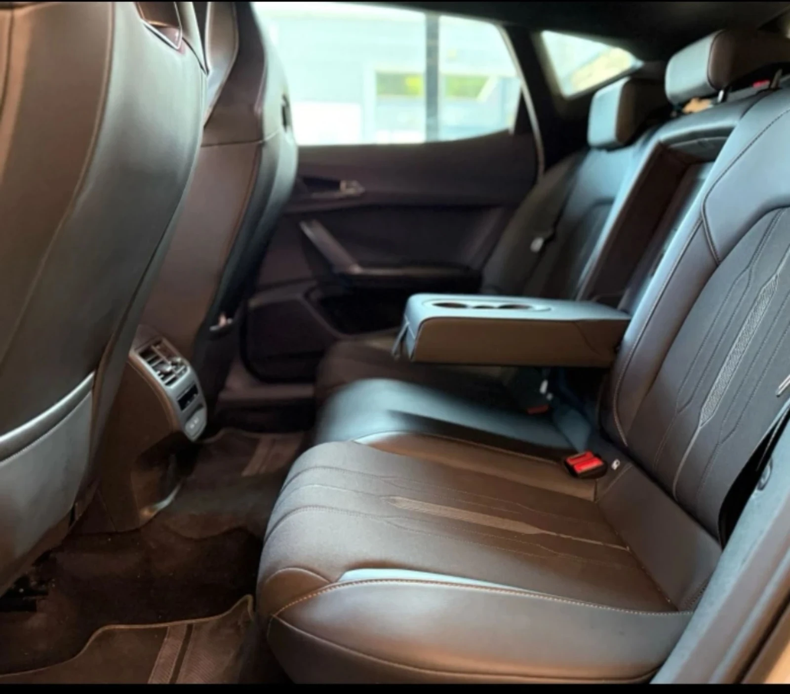 Cupra Leon VZ | Mobile.bg   12