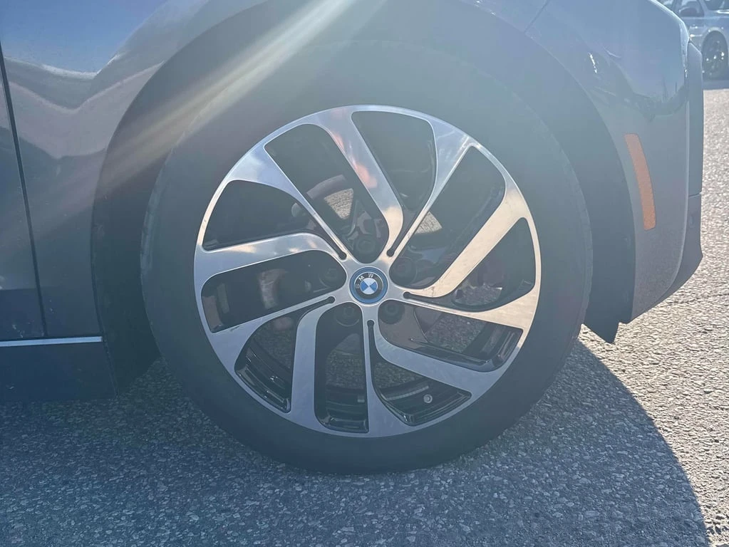 BMW i3 * Auto w/Range Extender * CARFAX * БЕЗ ПЪРВОНАЧАЛН - изображение 7