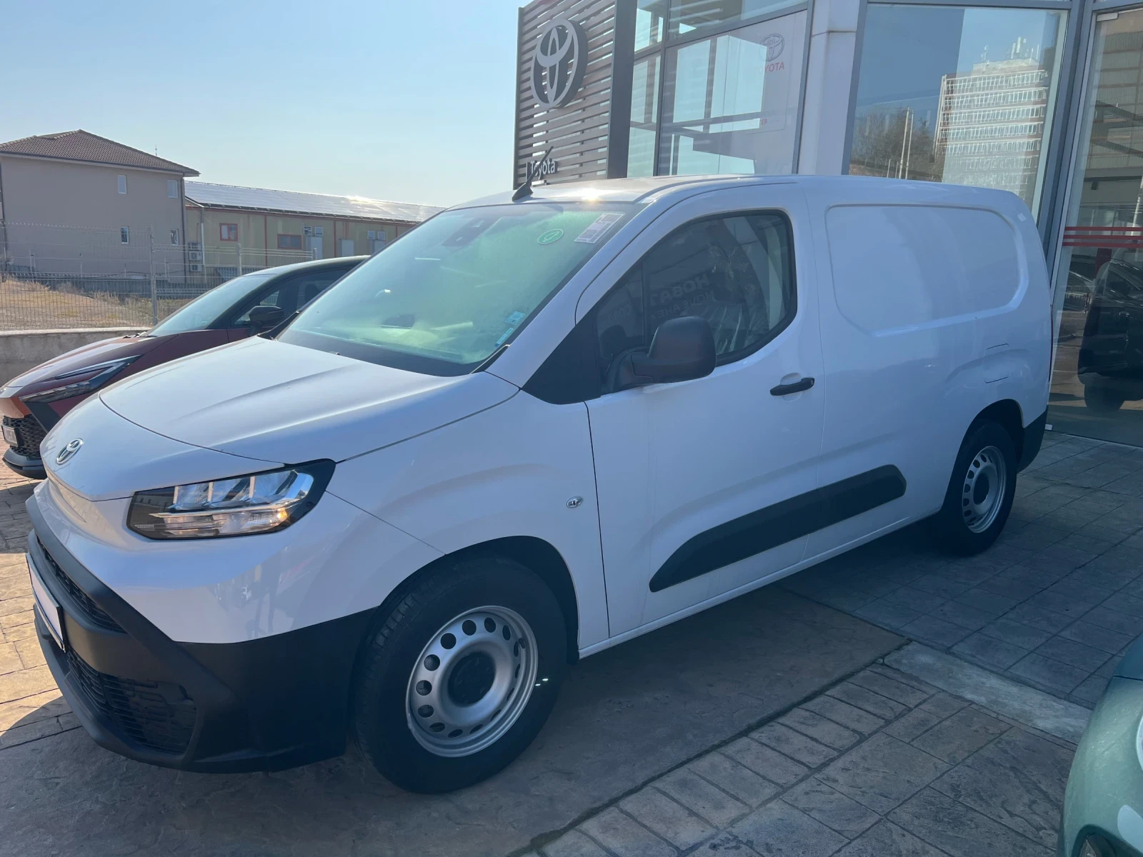 Toyota Proace City Full Electric L2 Comfort, снимка 5 - Автомобили и джипове - 53858149