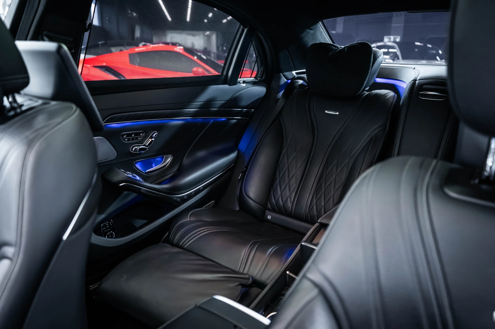 Mercedes-Benz S 63 AMG Carbon* Burmester* 360* TV, снимка 16 - Автомобили и джипове - 54067855