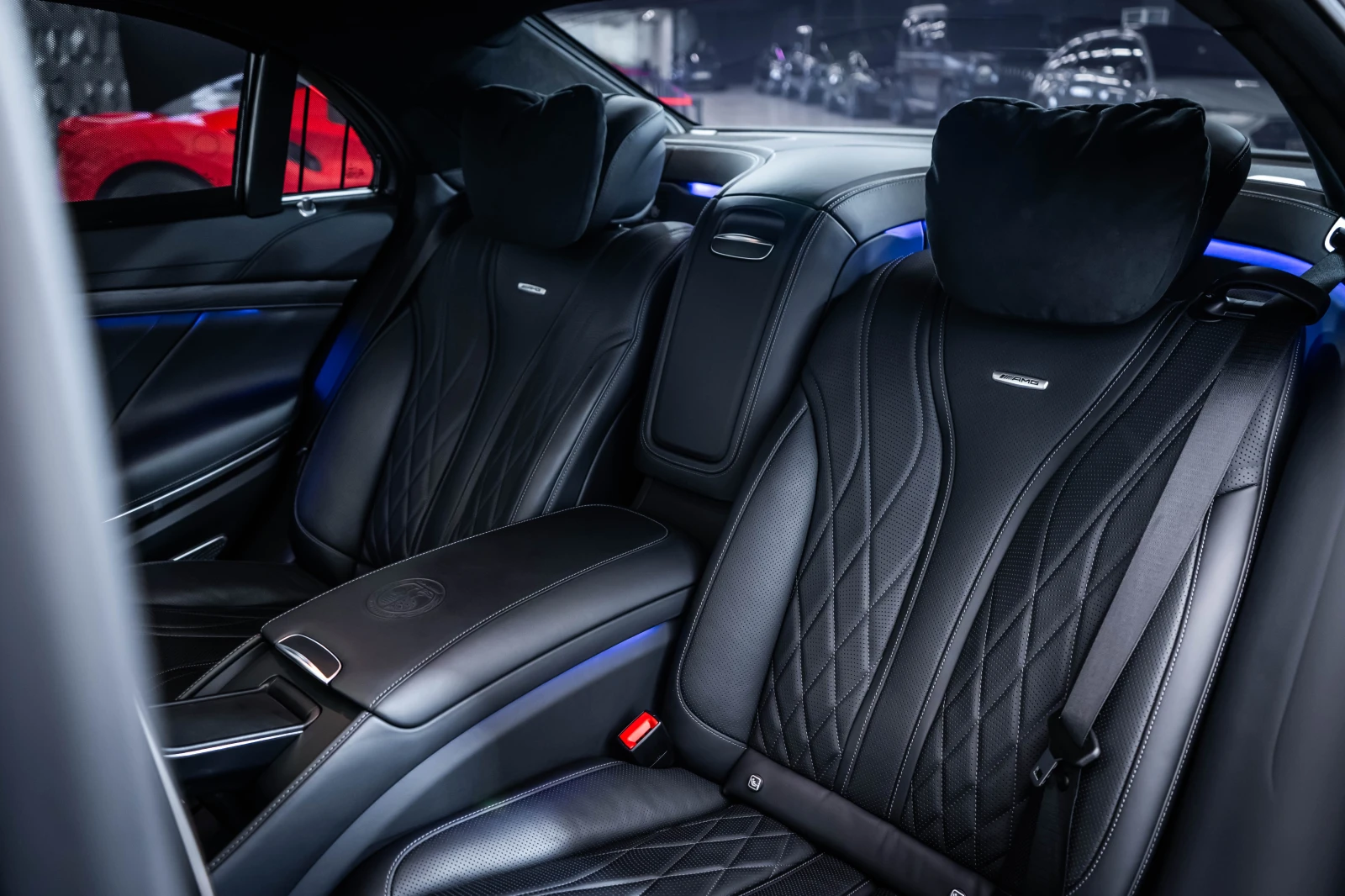 Mercedes-Benz S 63 AMG Carbon* Burmester* 360* TV, снимка 15 - Автомобили и джипове - 54067855