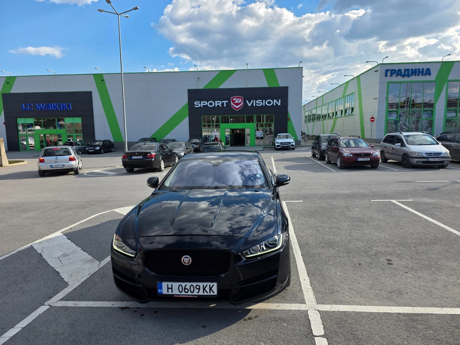 Jaguar XE 2.0d | Auto.bg — изображение 1