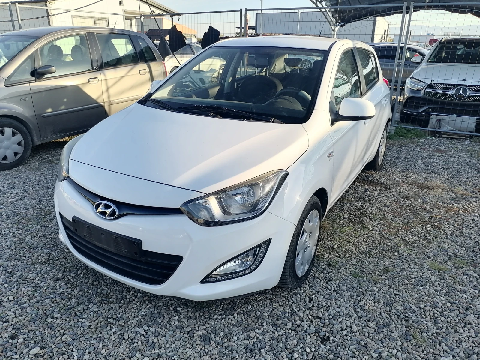 Hyundai I20 АГУ, снимка 2 - Автомобили и джипове - 54161461