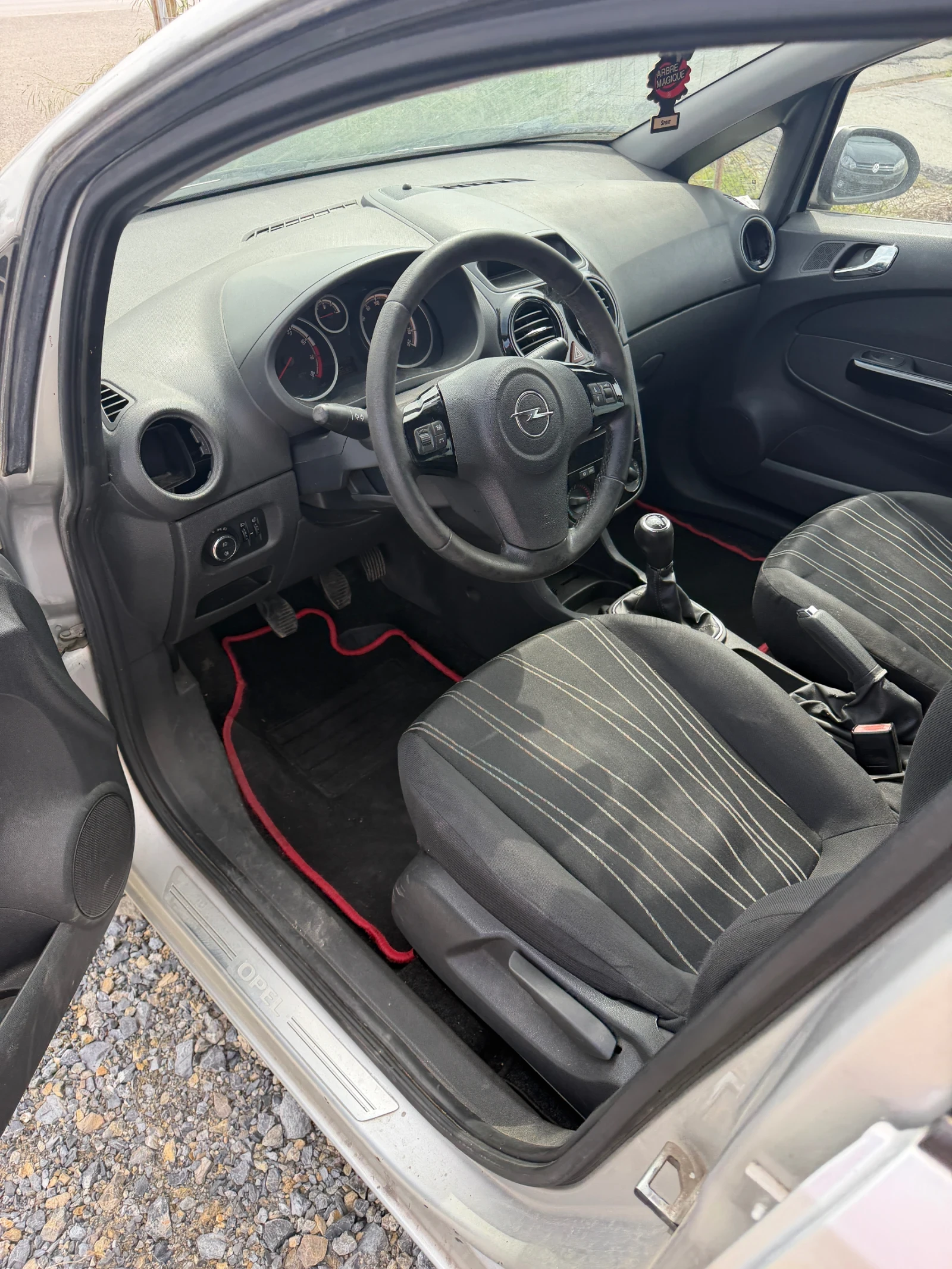 Opel Corsa 1.2i , снимка 9 - Автомобили и джипове - 54545866