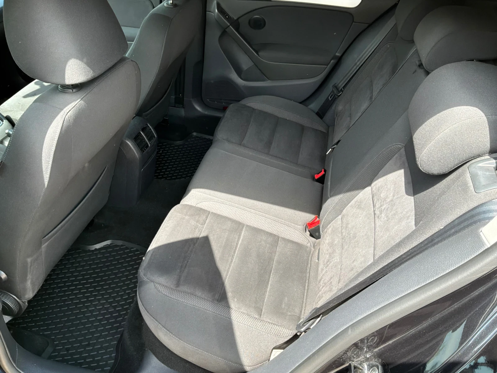 VW Golf 2.0TDI 140�.� 4MOTION 6��. NAVI  | Mobile.bg � ����������� 13