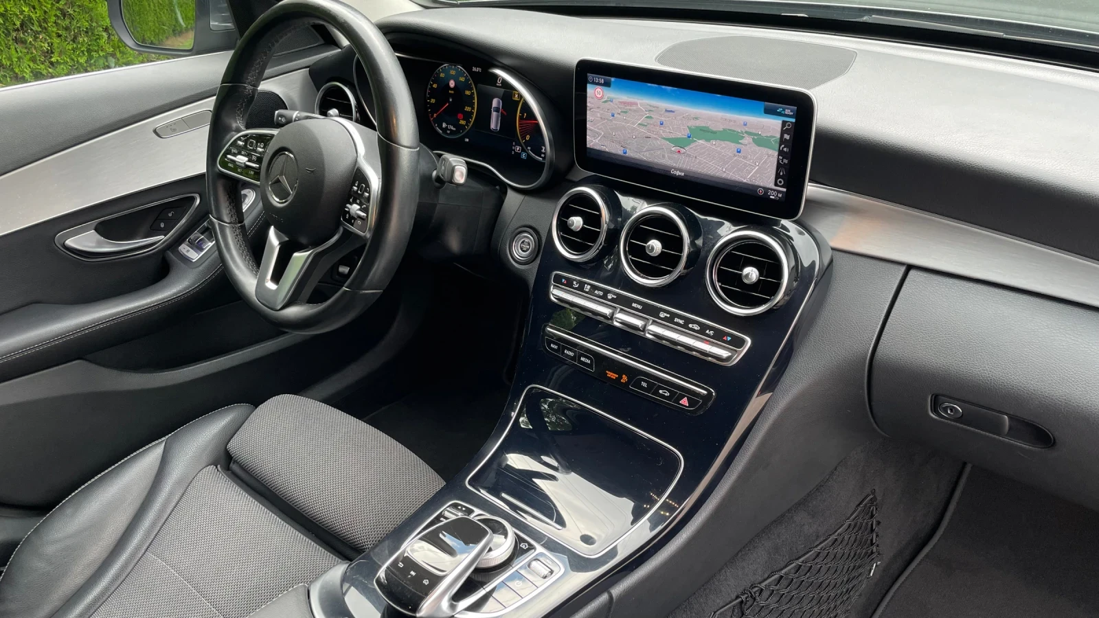 Mercedes-Benz C 220 4 matic/ 194 к.с/ EURO 6D/ , снимка 12 - Автомобили и джипове - 55001676