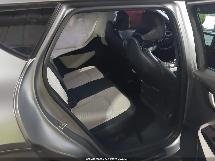 Kia EV6 Gt-Line, снимка 8 - Автомобили и джипове - 55188413
